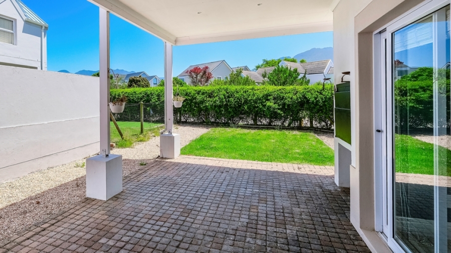 To Let 3 Bedroom Property for Rent in Kingswood Golf Estate Western Cape